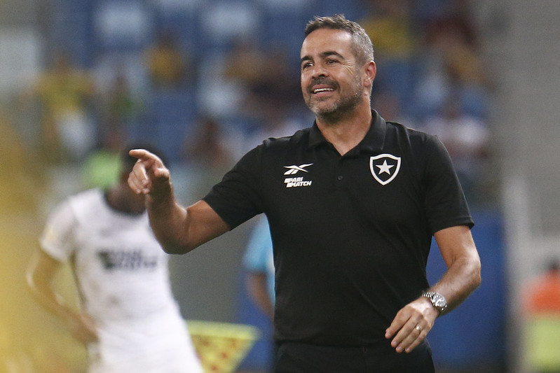 Veja os números incríveis do Botafogo sob o comando do Artur Jorge